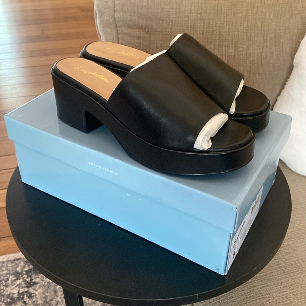 Seychelles One of a Kind platform sandals size 8